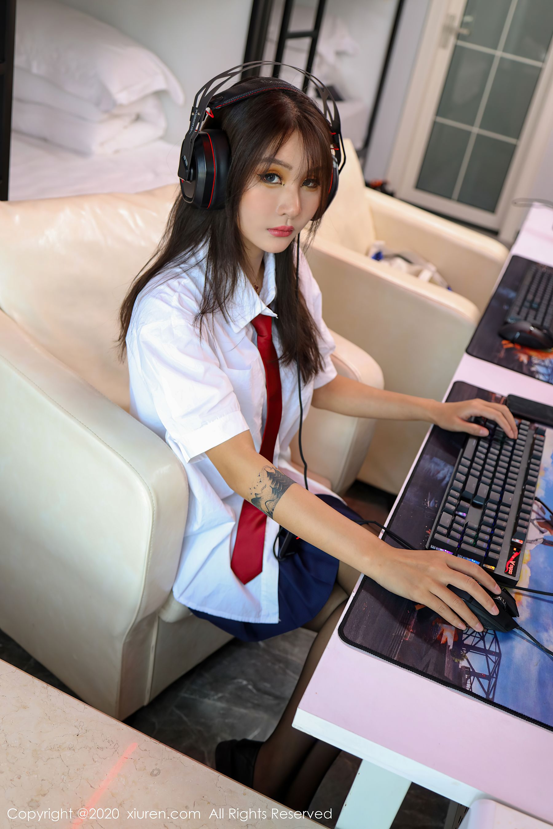 emily顾奈奈 – 写真合集下载