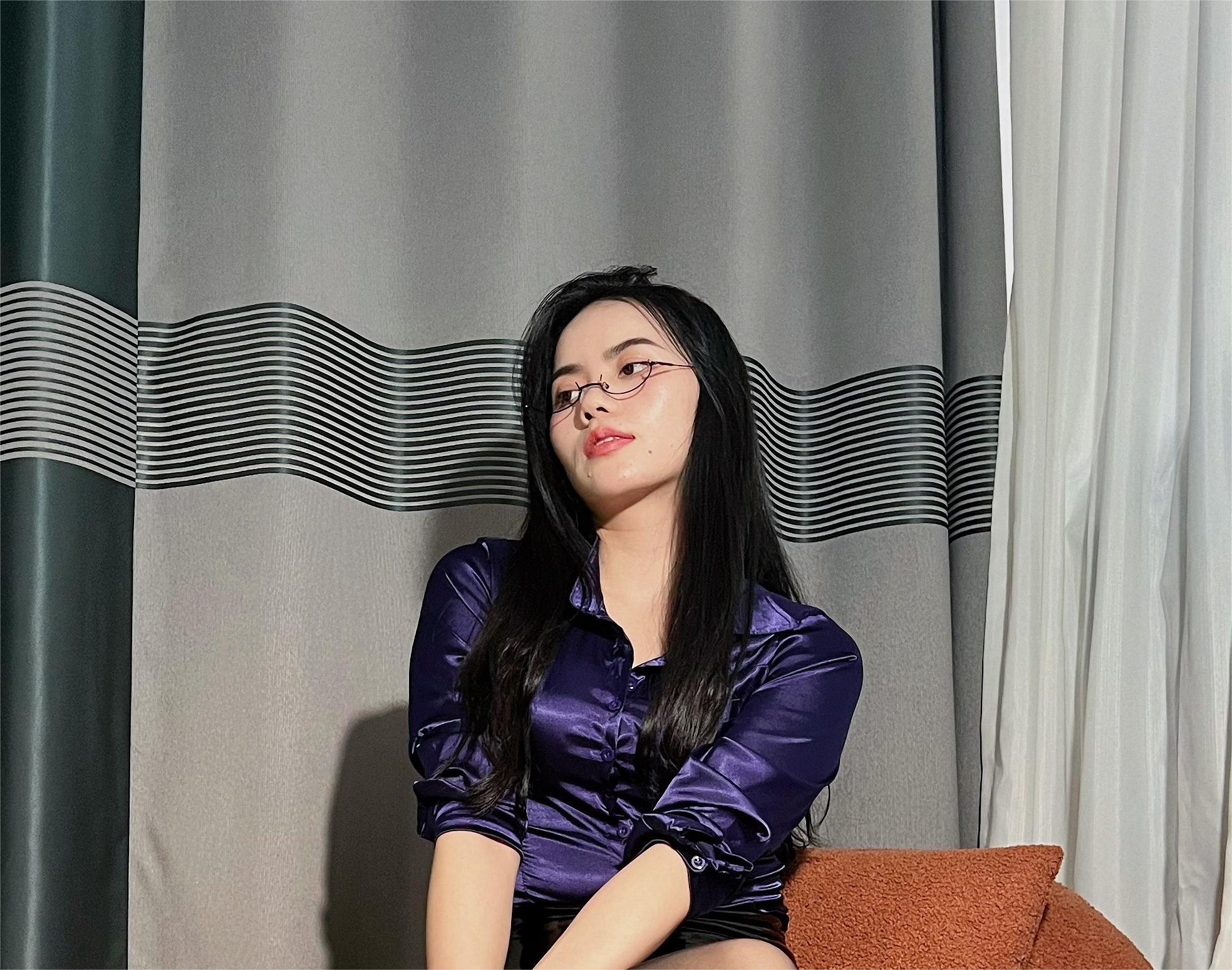 楚楚不吃鱼 – 写真合集下载